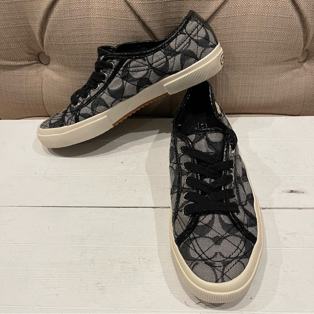 Coach Kalyn Monogram Sneakers Black White Quilted Sz 6B